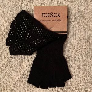 Toesox half toe low rise grip sock NWT
